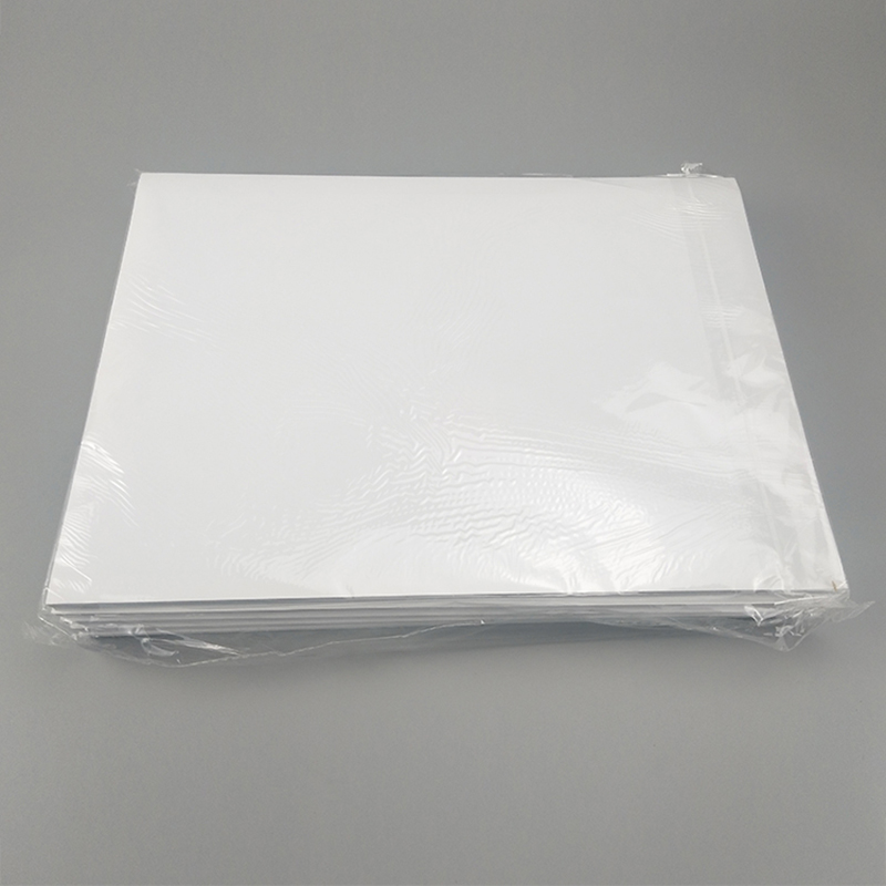 dcr pad خلفية بيضاء