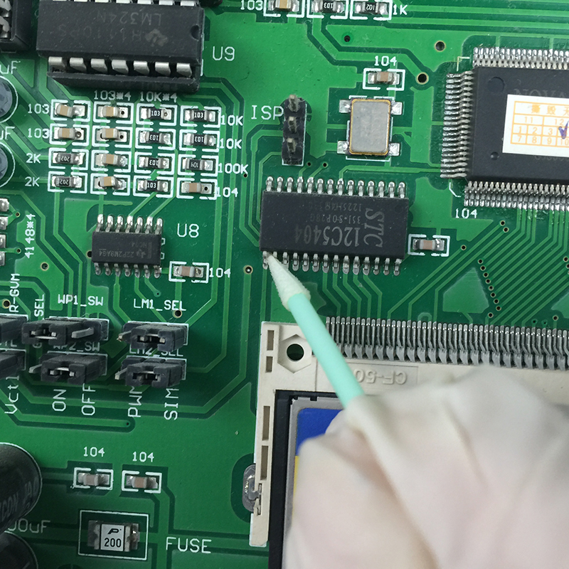 مسحة رغوة الحادة الحادة